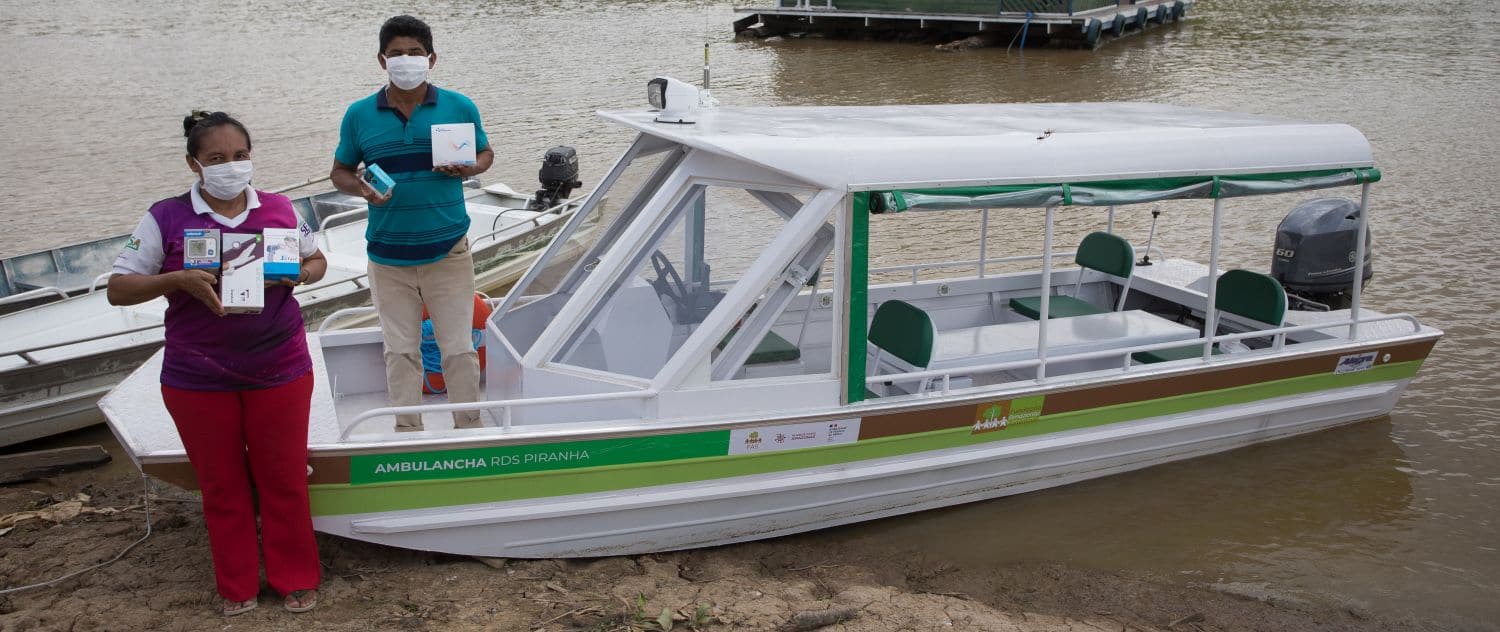 Entrega de equipamentos de saúde para comunidade da Reserva de Desenvolvimento Sustentável Piranha, localizada no município de Manacapuru.